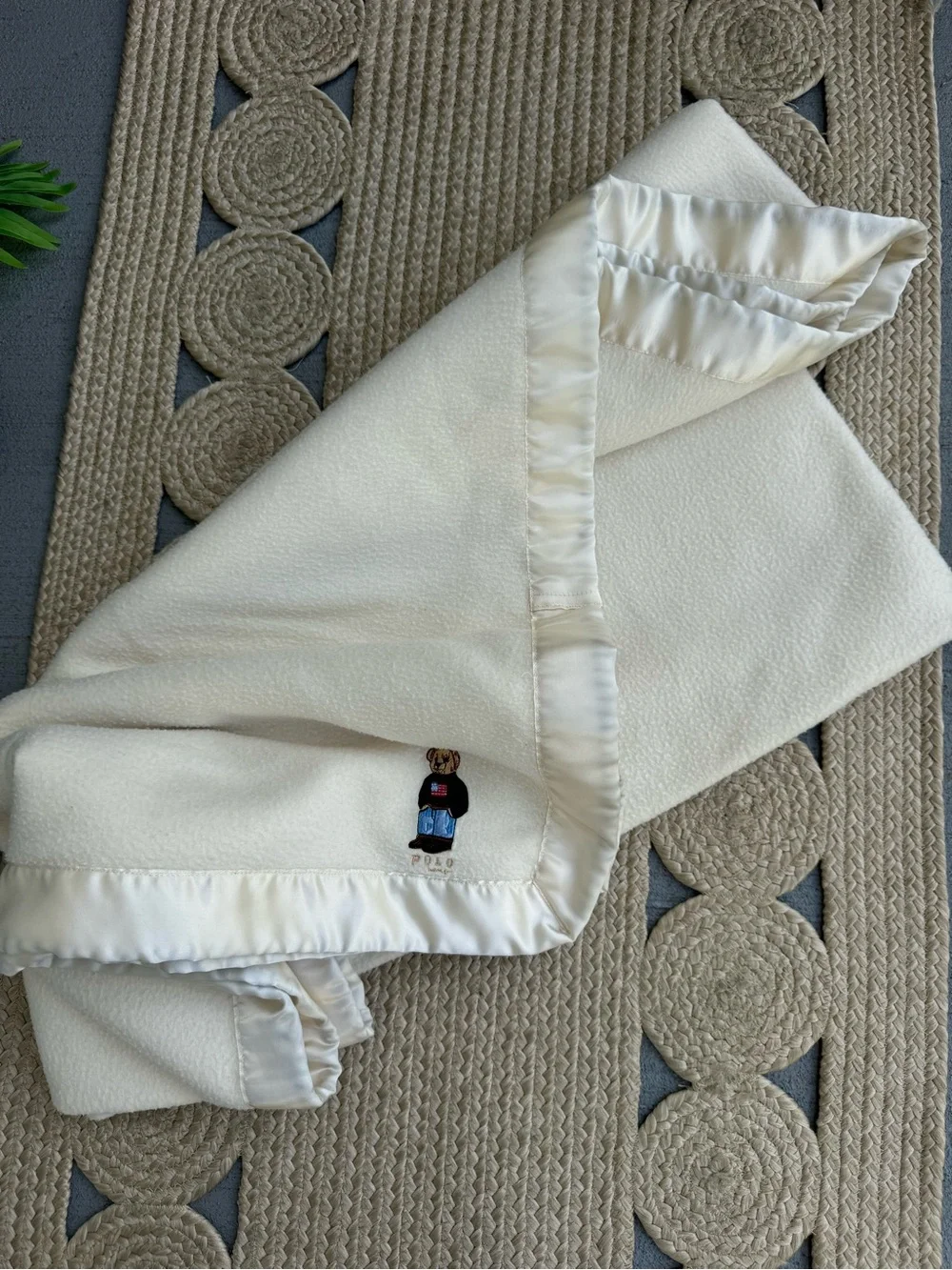 Polo Ralph Lauren Baby Bear Cream Fleece Blanket Satin Trim Embroidered Logo